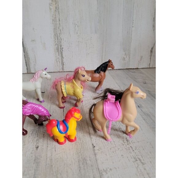 Variety unicorn horse play toy figure set doll assortment - Picture 8 of 9
